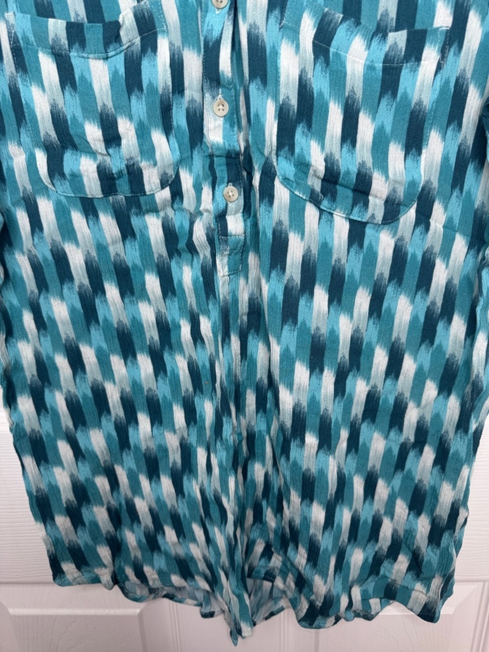 EUC Printed Teal and White Blouse by Sonoma - Picture 3 of 7